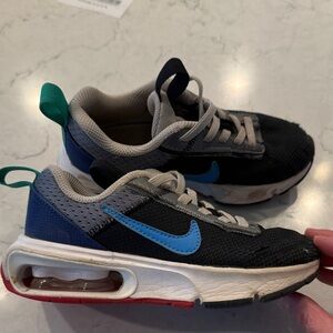 Nike Kids Black, Blue & Gray Air-Cushion Athletic Sneakers